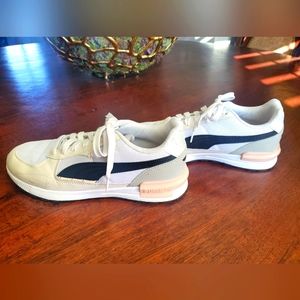 Puma Soft Foam Tennis Shoe